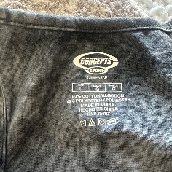 Black and Gold Iowa Hawkeyes Tank Top - Concept Sport - Picture 2 of 2